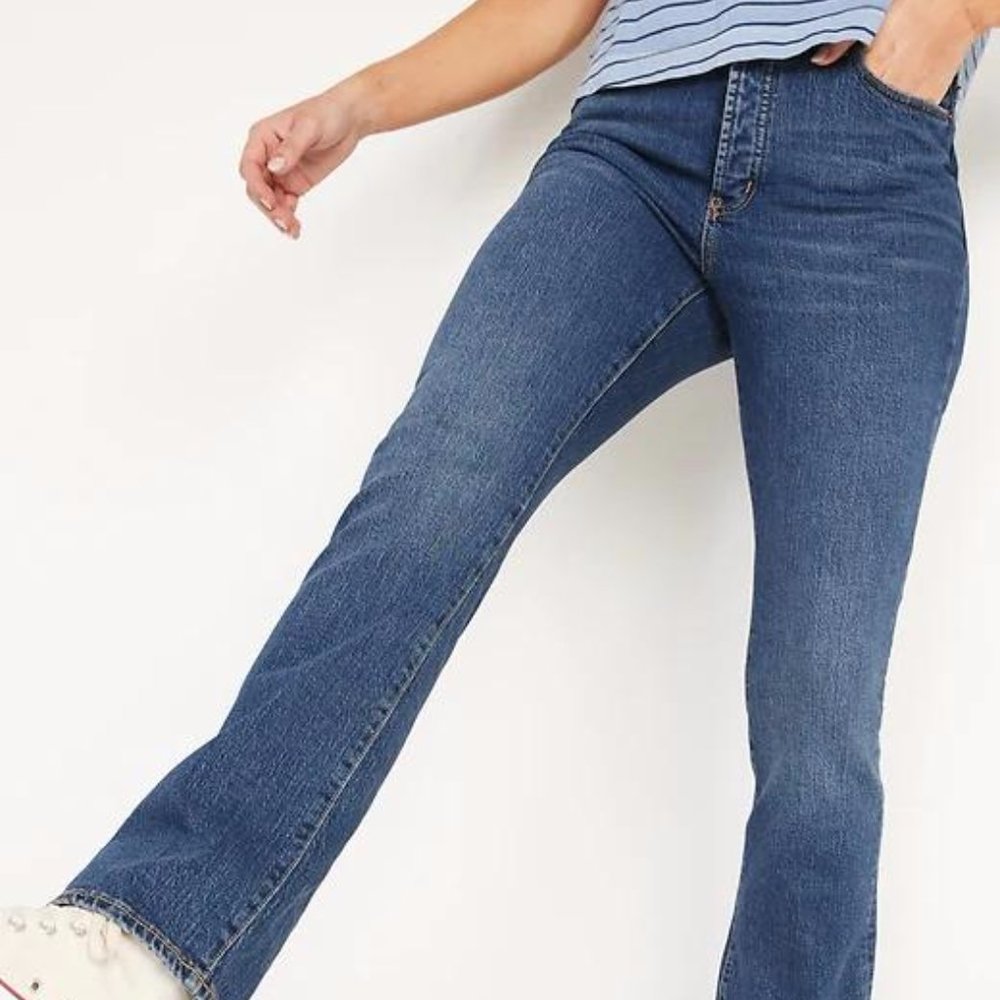New Old Navy Extra High-Waisted Kicker Boot-Cut Button-Fly Jeans for Women - Picture 1 of 5